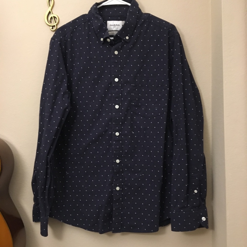 Men’s slim fit navy button down